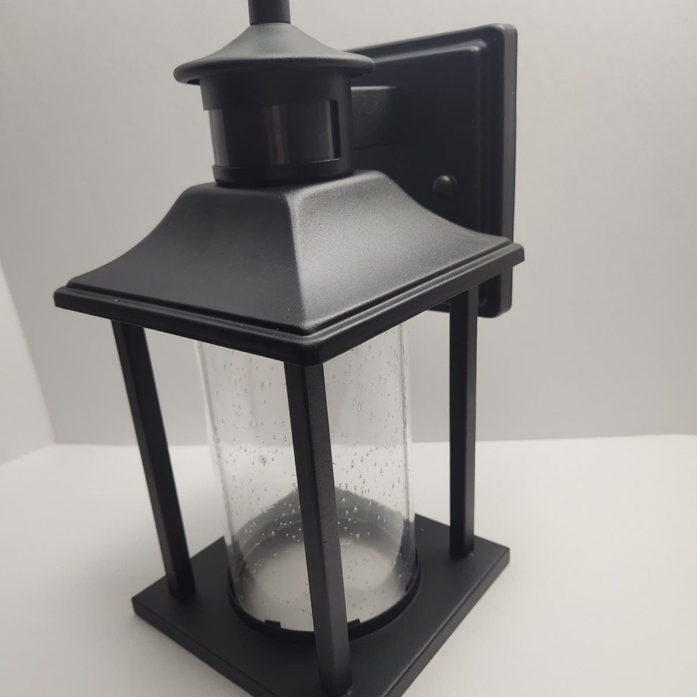 Dusk to Dawn Wall Light Fixture with Motion Sensor